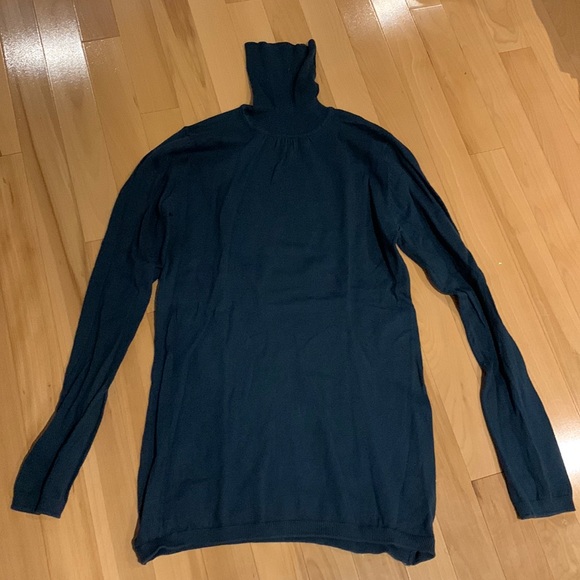 ✏️MAKE AN OFFER Thyme Maternity Women’s Teal Turtleneck - size L - Picture 1 of 15